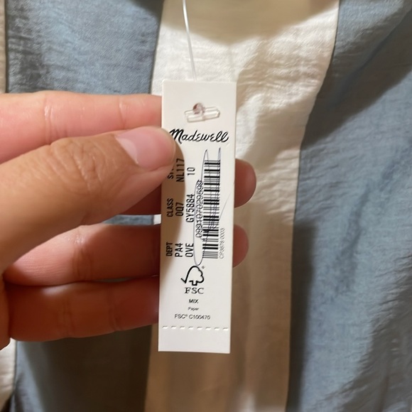 Womens New Madewell Petite Pleated Midi Dress in Stripe - Picture 10 of 15